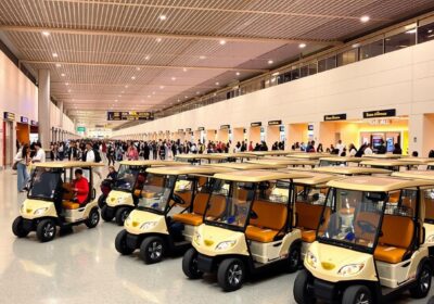 Is buggy available in Dubai Airport?